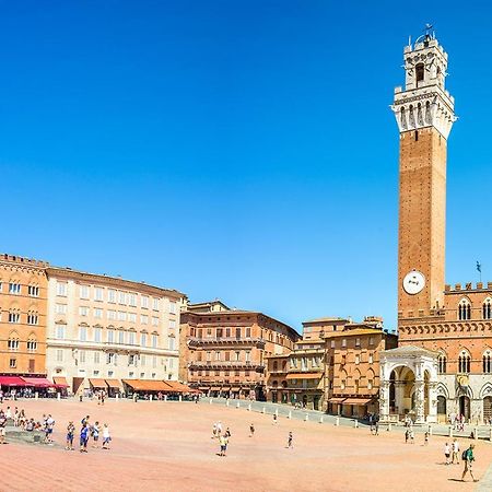 Ferienwohnung Palazzo Chigi Zondadari Siena Exterior foto