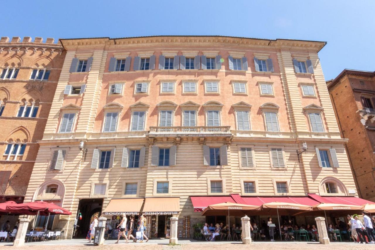 Ferienwohnung Palazzo Chigi Zondadari Siena Exterior foto